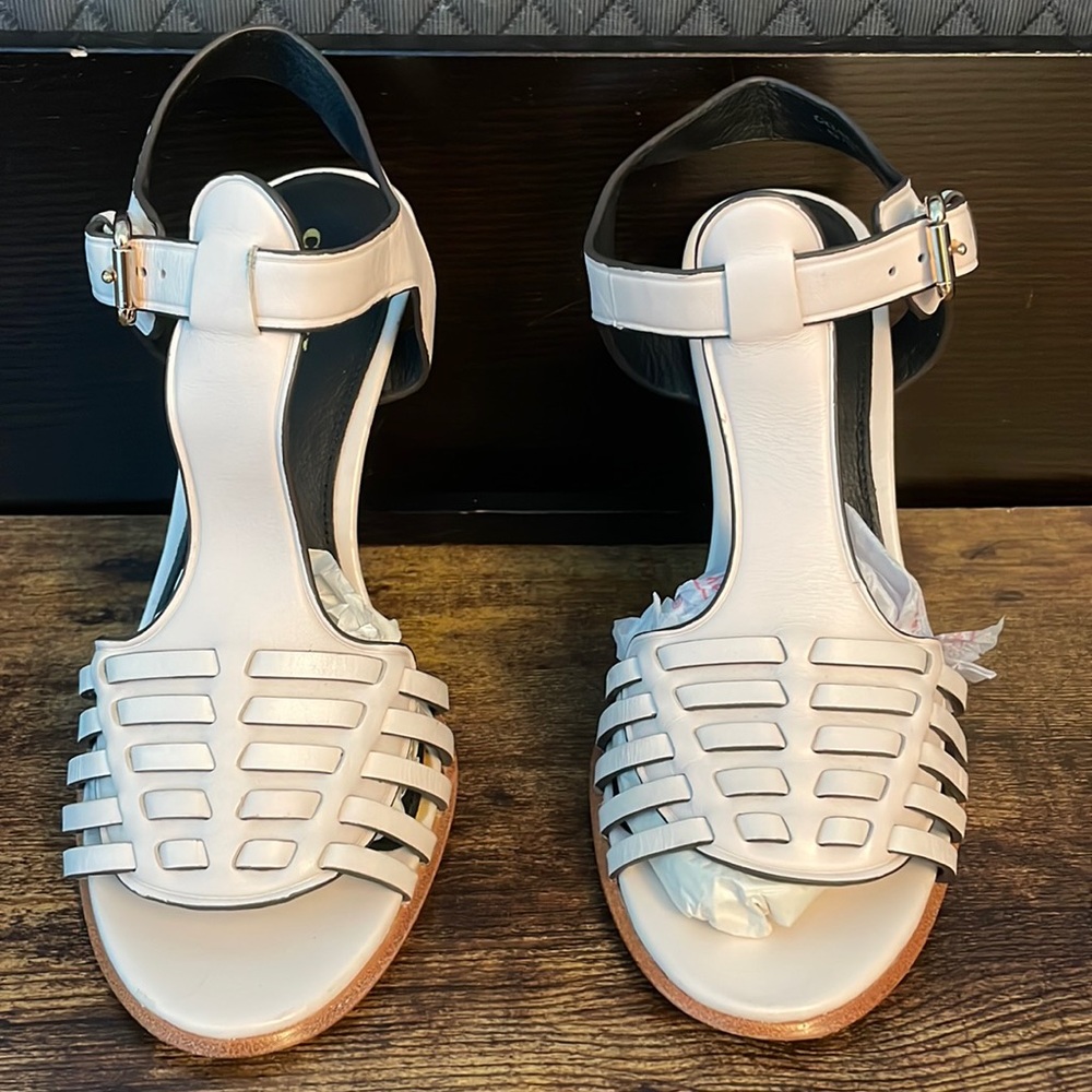 Coach heels in white